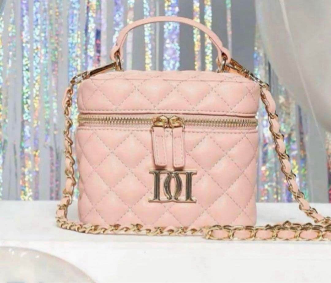 ダーリッチ【ゴールドパーツ】キルティングスクエアミニバッグ ピンク