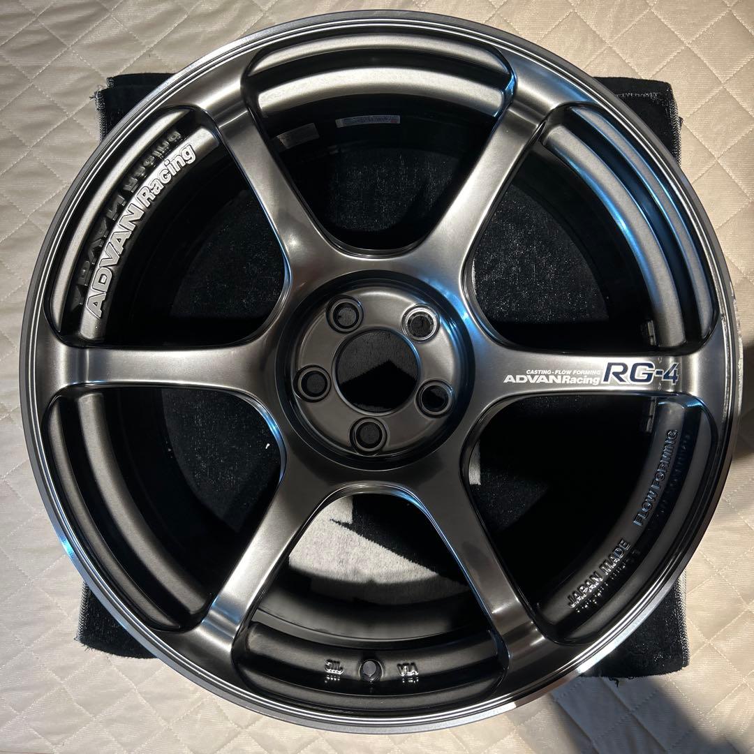 アドバン RG4 18インチ　3本セット