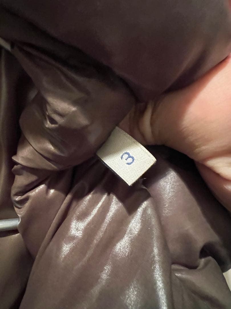 MONCLER トーマス　カーキ色ダウンジャケット