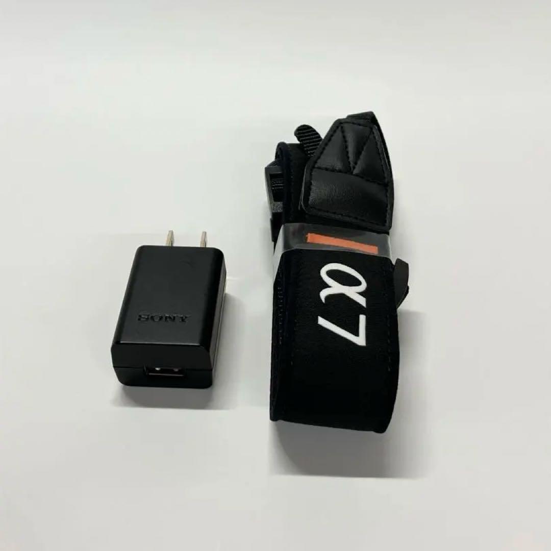 【美品】SONY α7III ミラーレスカメラ 本体