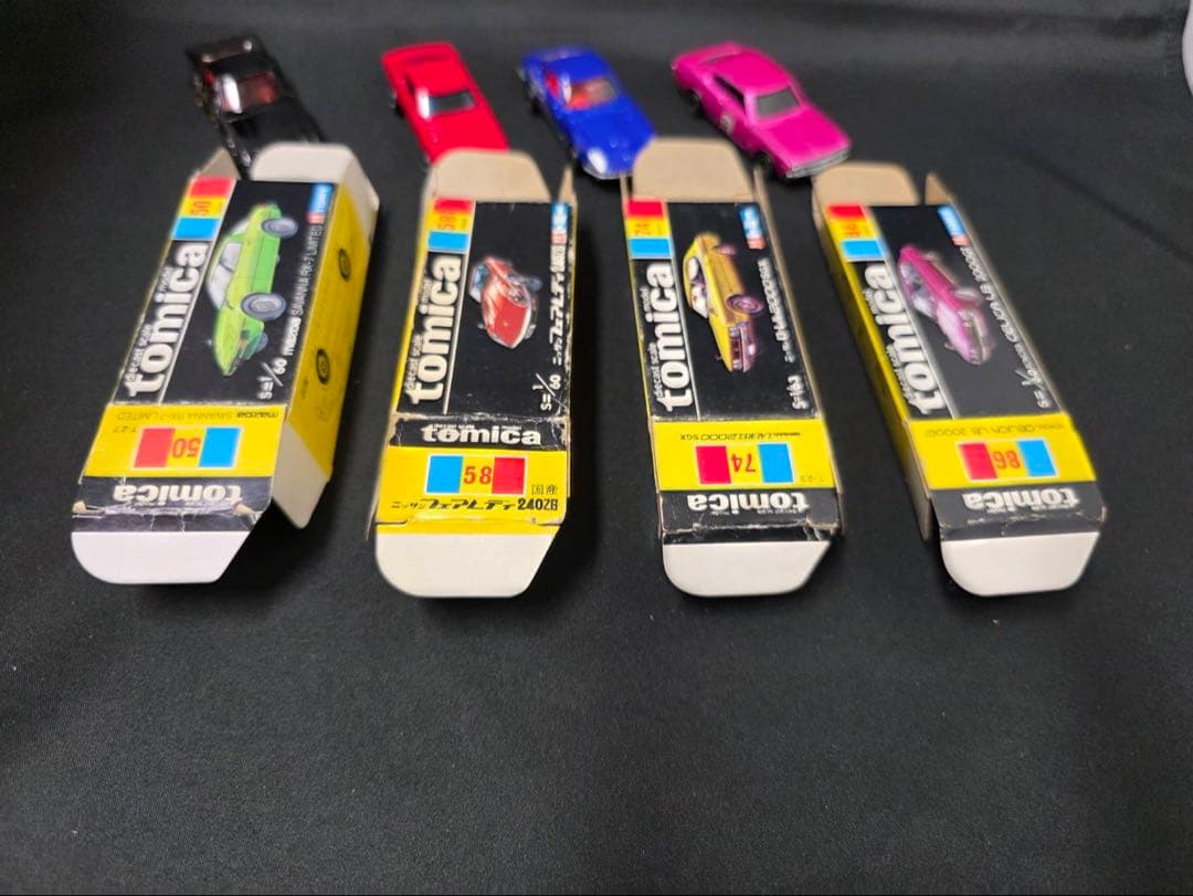 トミカ 喝徒飛競走車 貴重