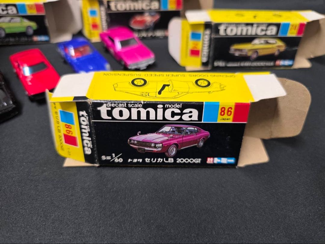 トミカ 喝徒飛競走車 貴重