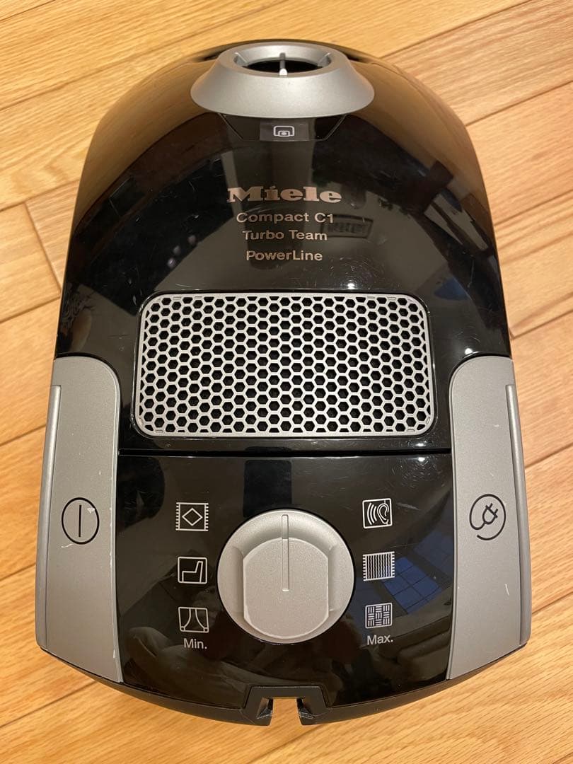 Miele Compact C1 Turbo Team PowerLine 本体