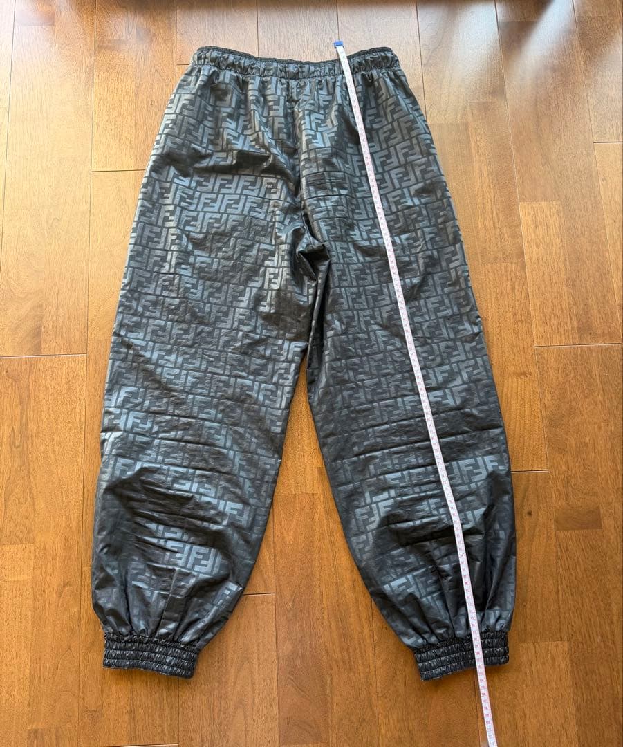 フェンディズボン