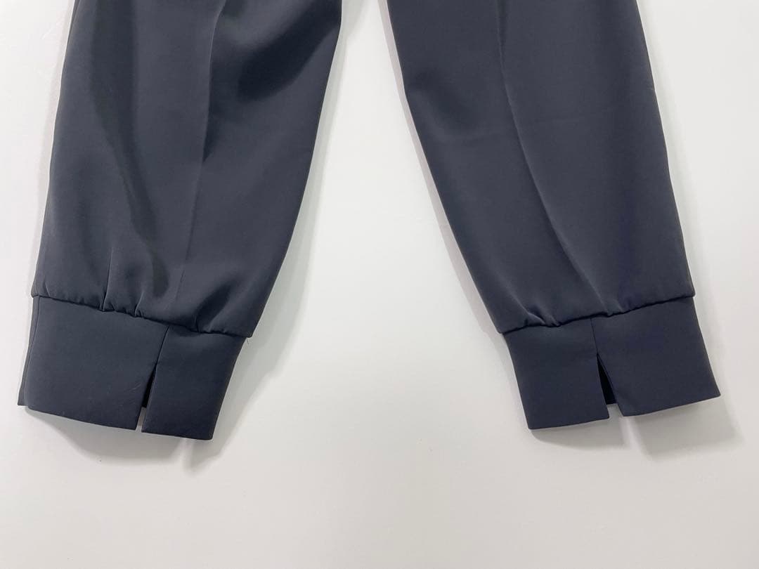 25SS現行品SOEJUヴィンテージサテンパンツグレー超美品テーパードパンツ