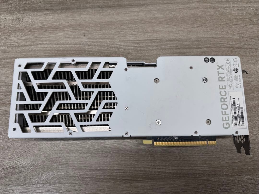 本日発送palit rtx 4070 ti super gaming white