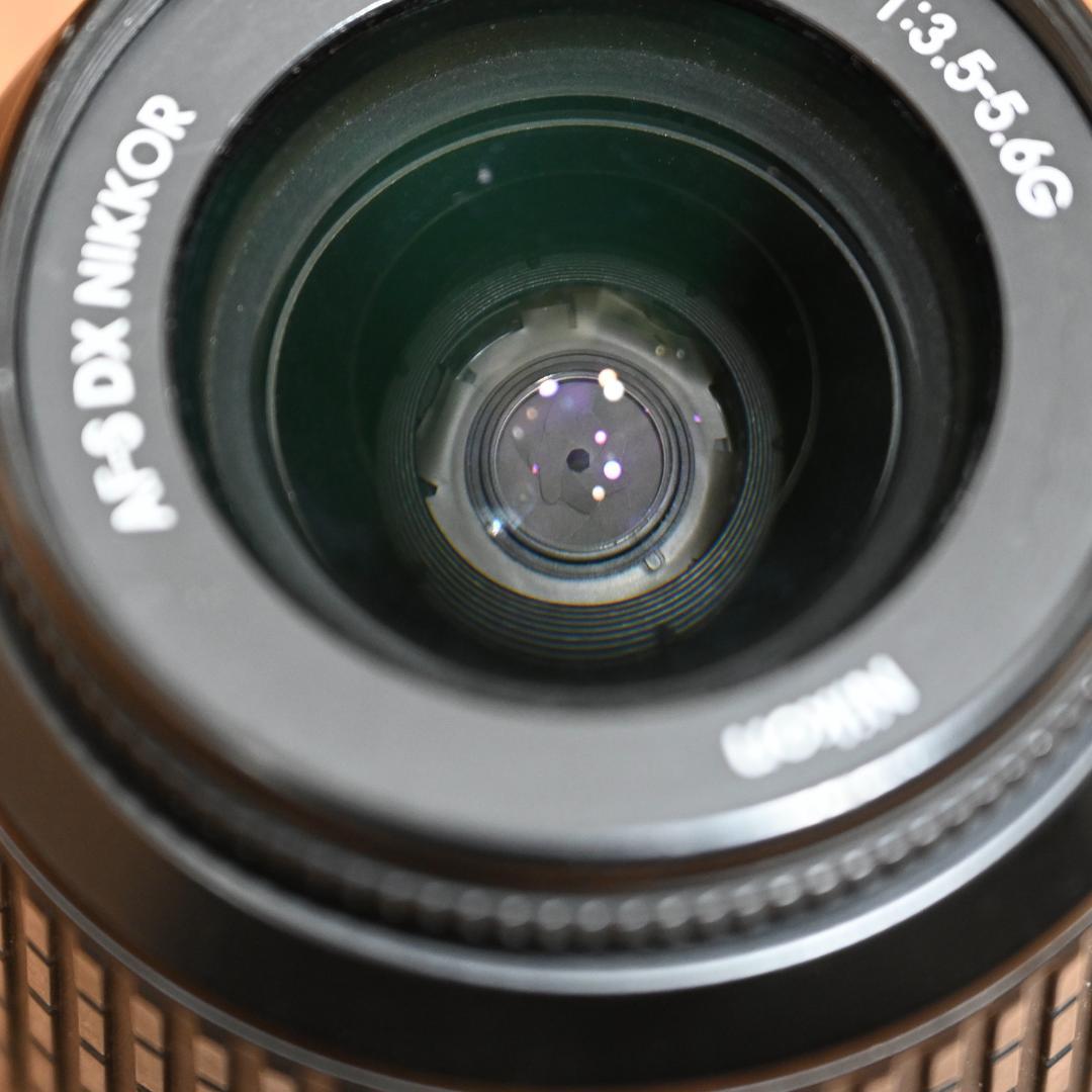 【週末限定大幅値下げ！】Nikon F80D＋標準レンズ+ストラップ新品