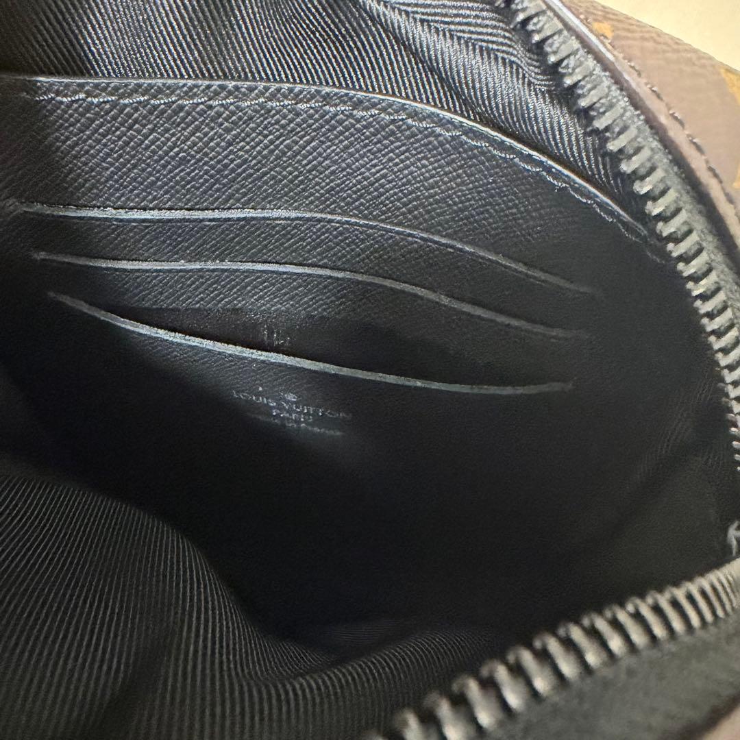 LOUIS VUITTON クリストファー ウェアラブル ウォレット