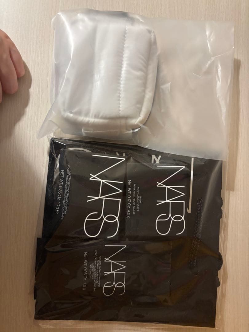 NARS 限定コフレプリズマティックパウダー 777 &ブラッシュ　完売品