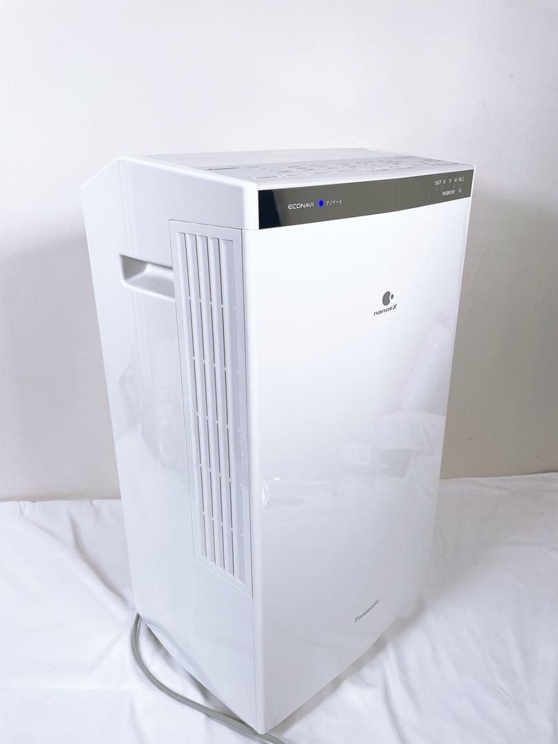 【美品】 Panasonic 衣類乾燥除湿機 F-YHVX200