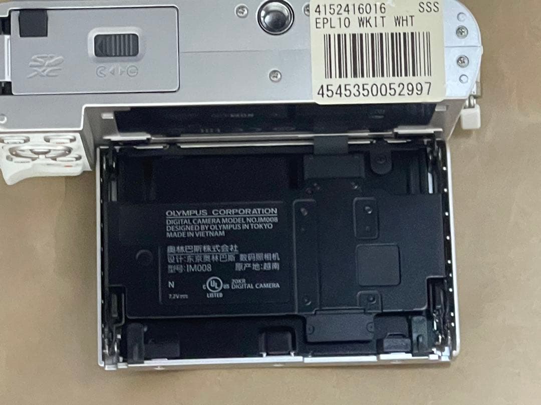 展示品　OLYMPUS PEN E-PL10 ホワイト　ダブルズームキット