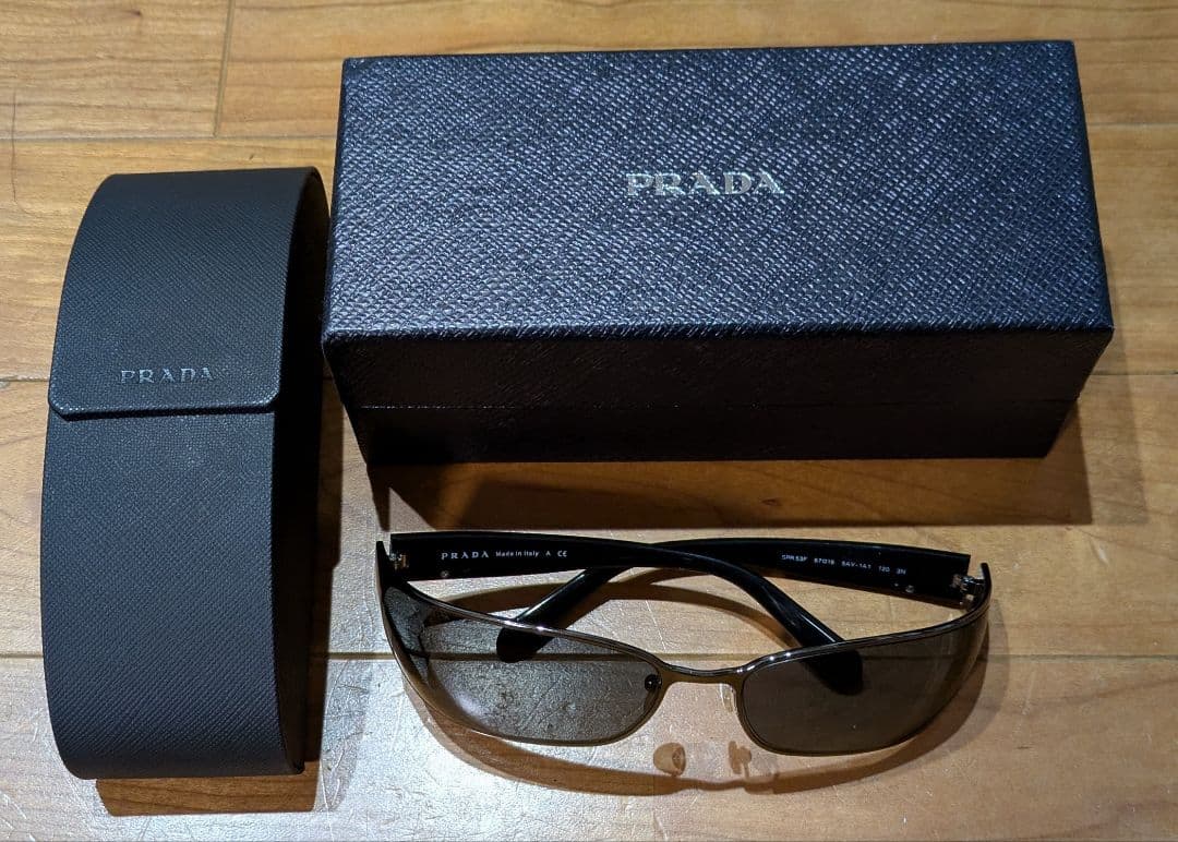 【廃盤】PRADAプラダ サングラス SPR53F 浜田省吾 黒色イタリア製