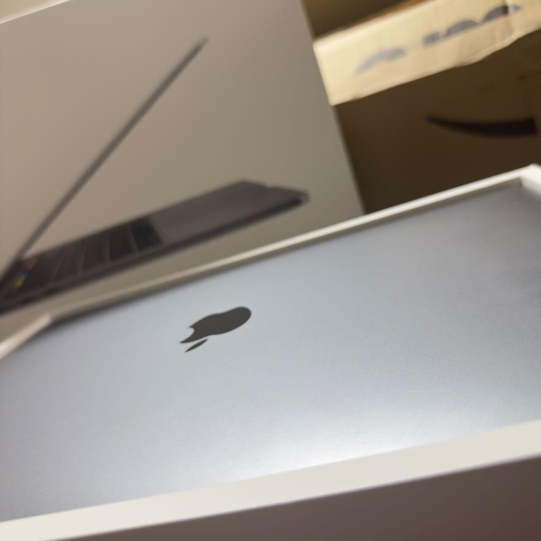 Apple MacBook Pro （13 インチ、2020)