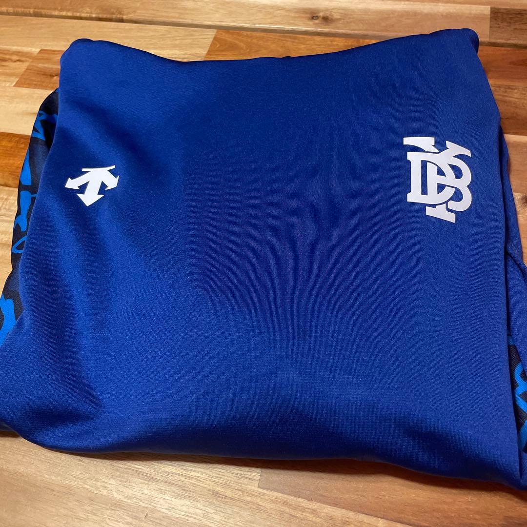 横浜ベイスターズ　オーセンティック　フードパーカー　Ｌサイズ　DeNA