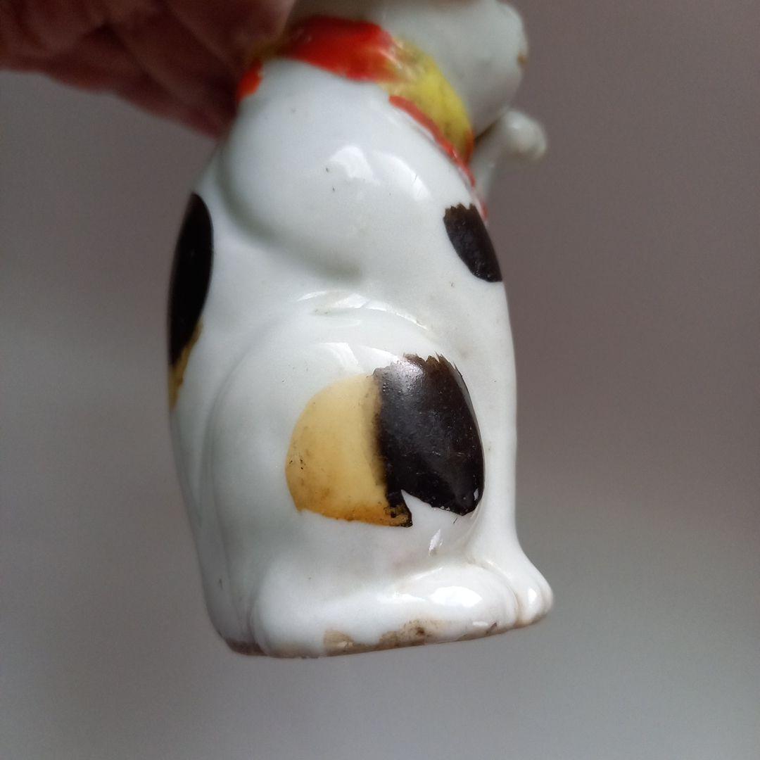 招き猫　磁器人形　猫の置物
