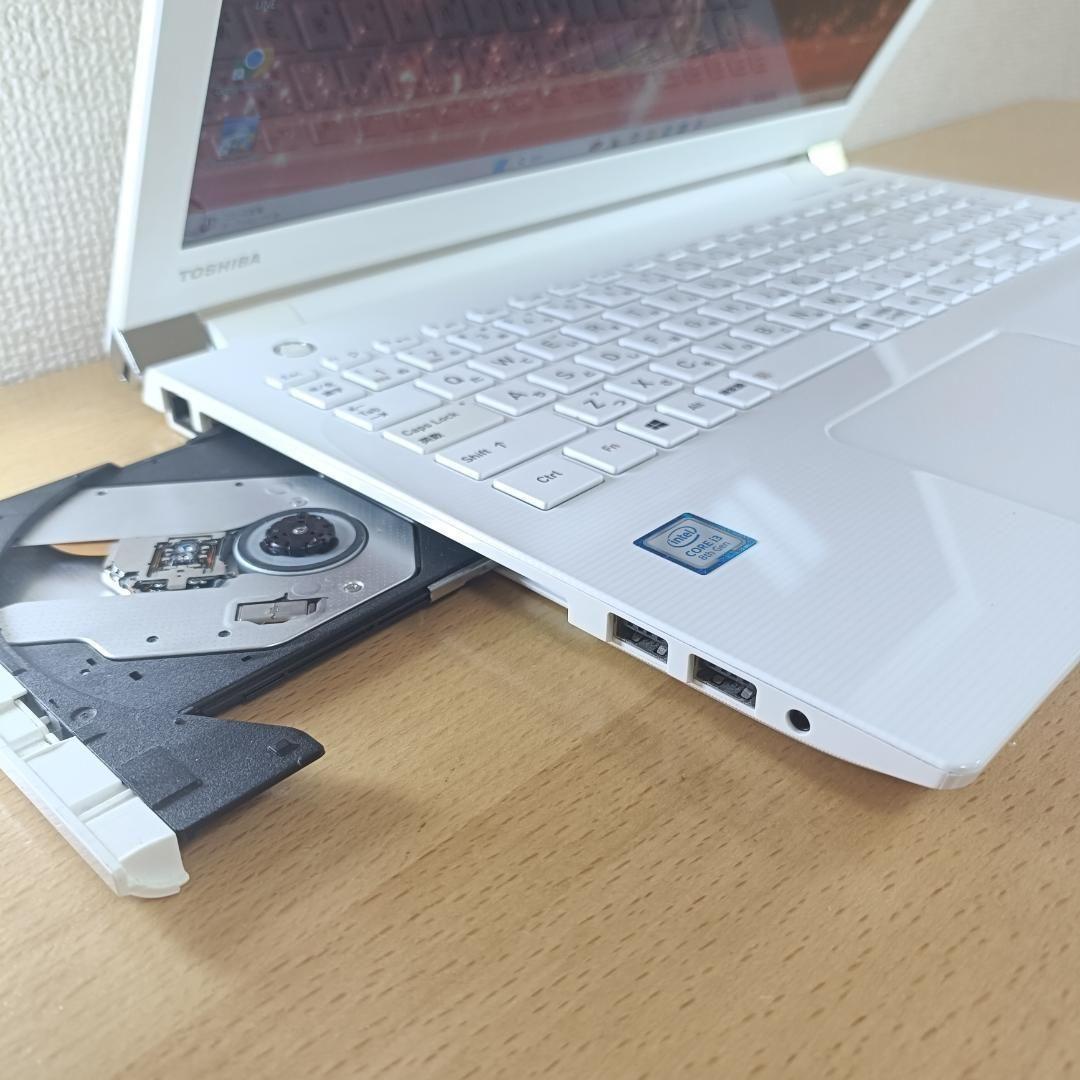 ノートPC Windows11 8世代 i3 SSD メモリ8GB 東芝 カメラ