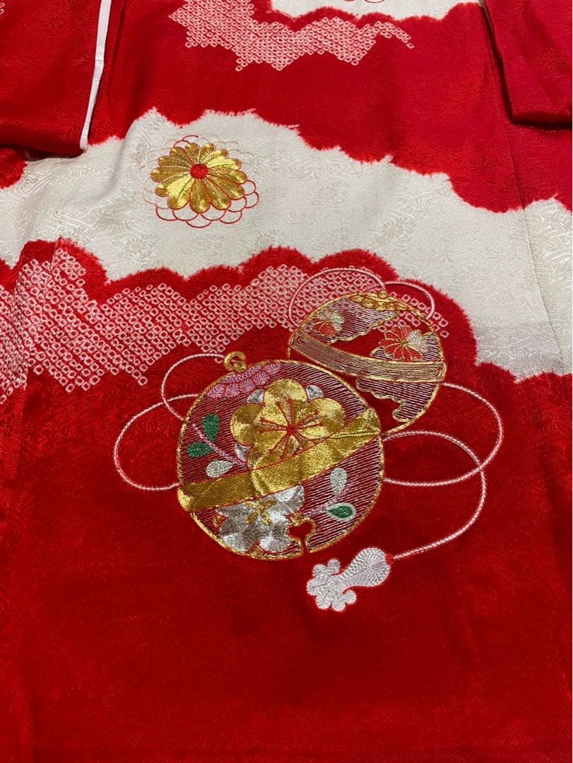 産着　女の子　正絹　ポリエステル　金駒刺繍　絞り　高級　赤　長襦袢付き　地紋