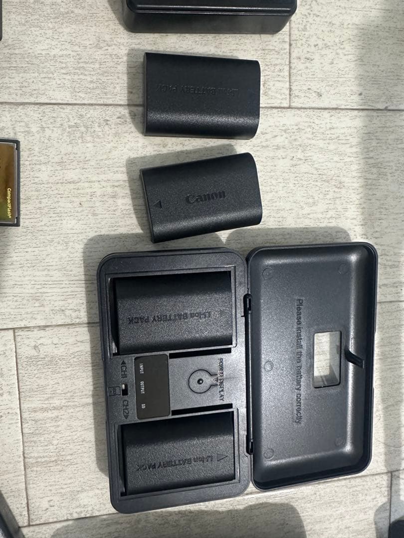 Canon EOS 5D mark2 デジタル一眼レフカメラ 本体と付属品