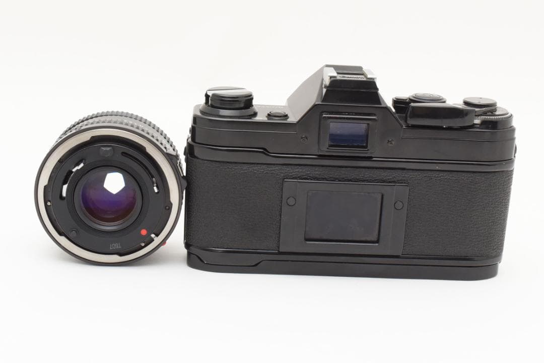 フィルムカメラ Canon AE-1 Black + New FD 50mm f1.8