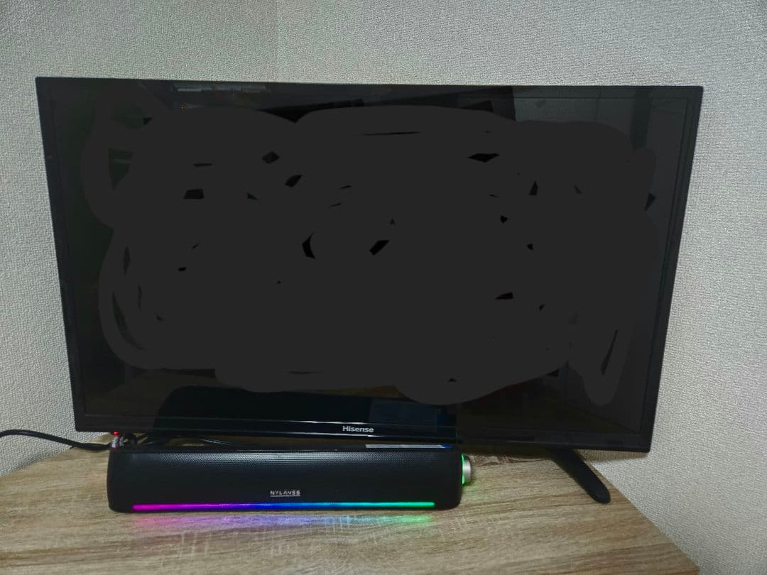 32型　テレビ　Hisense　スピーカー込み