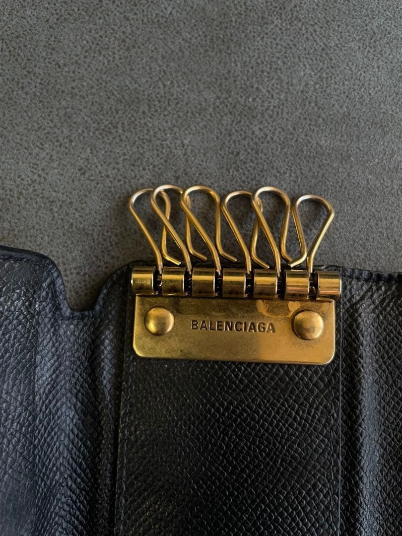 9*9様 BALENCIAGA ブラック レザー キーケース