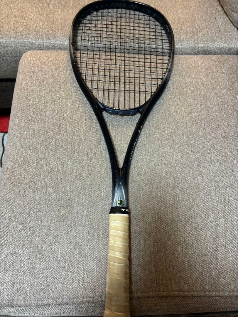 ソフトテニスラケットボルトレイジ8s