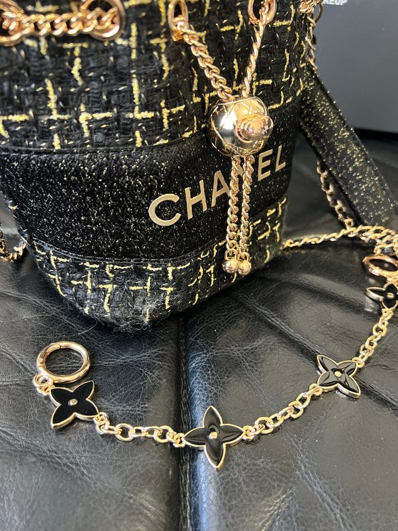 f*s様 CHANELブラックゴールド ツイードバッグ