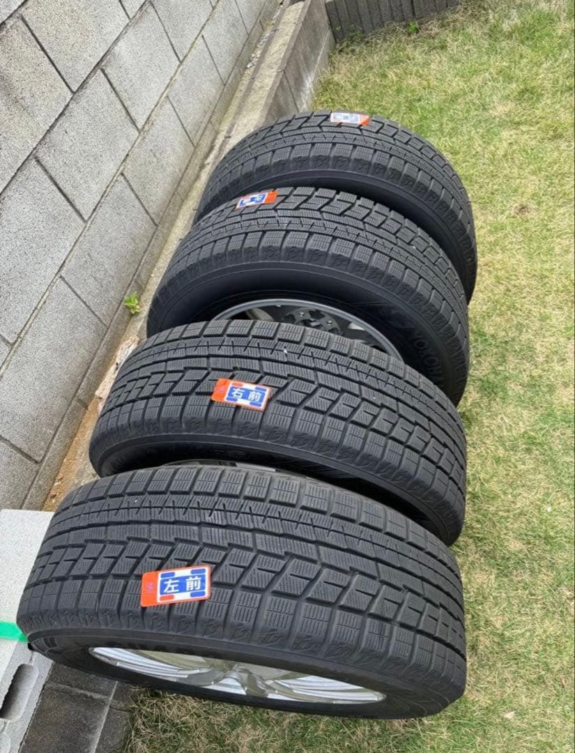 SUV用スタッドレスタイヤ　4本セット　ナット・スペーサー付