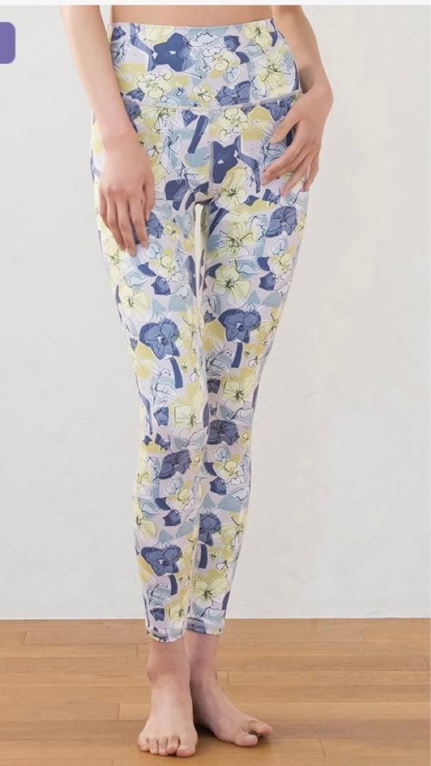 Sukala ミックスフラワー　レギンス　Mサイズ　新品未使用タグ付