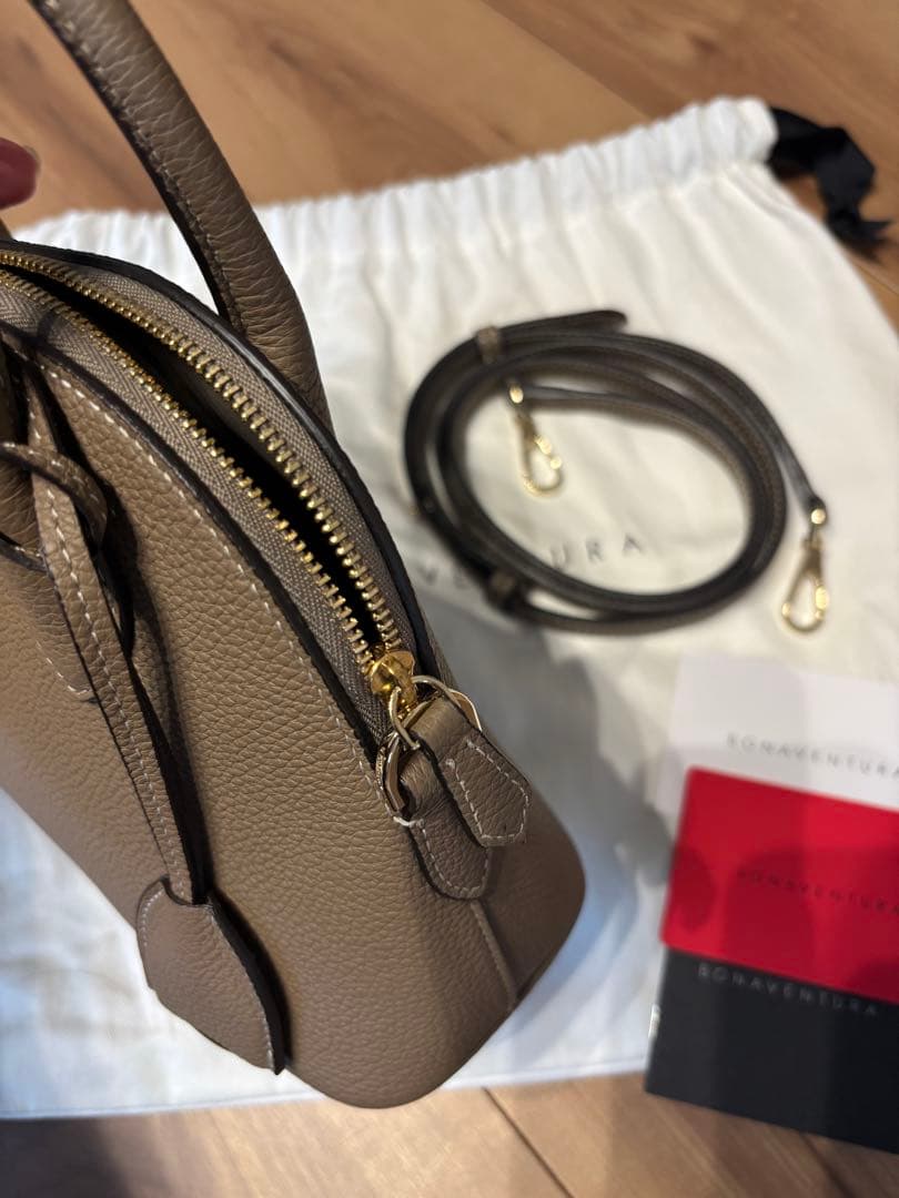 週末限定セール！BONAVENTURA エマ　バッグ【22シュリンク】　エトープ