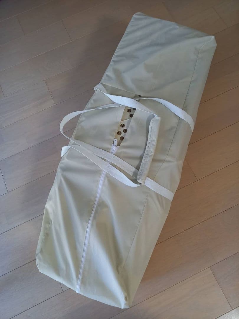 Aprica ココネルエアー　クリーム色 メッシュ ベビーベッド 折りたたみ式