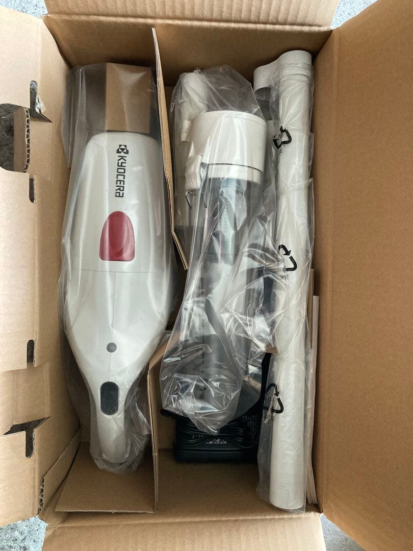 KYOCERA 充電式クリーナー DHC180L5