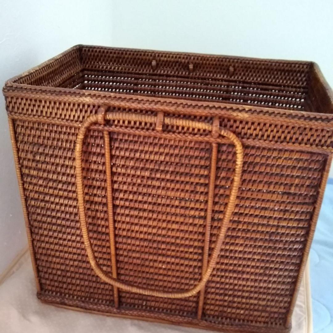 年代不明！両ハンドルかご！籐籠竹籠 竹細工 竹編みカゴ 小物入れ！経年美品！
