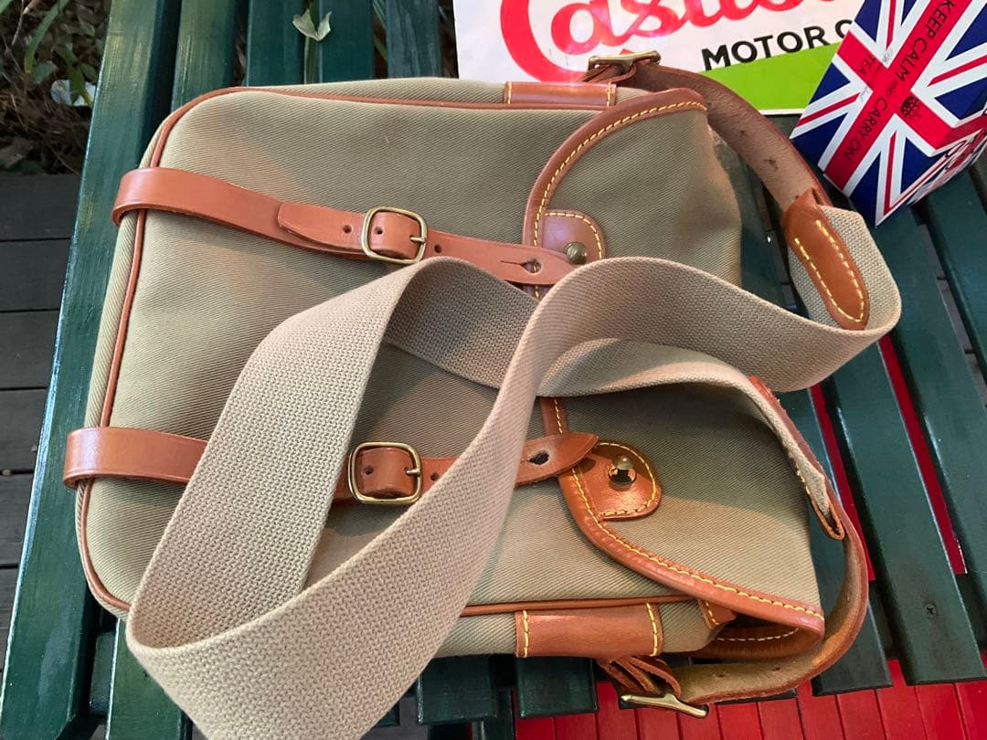 ブレリーオリーブグリーン キャンバス ショルダーバッグ