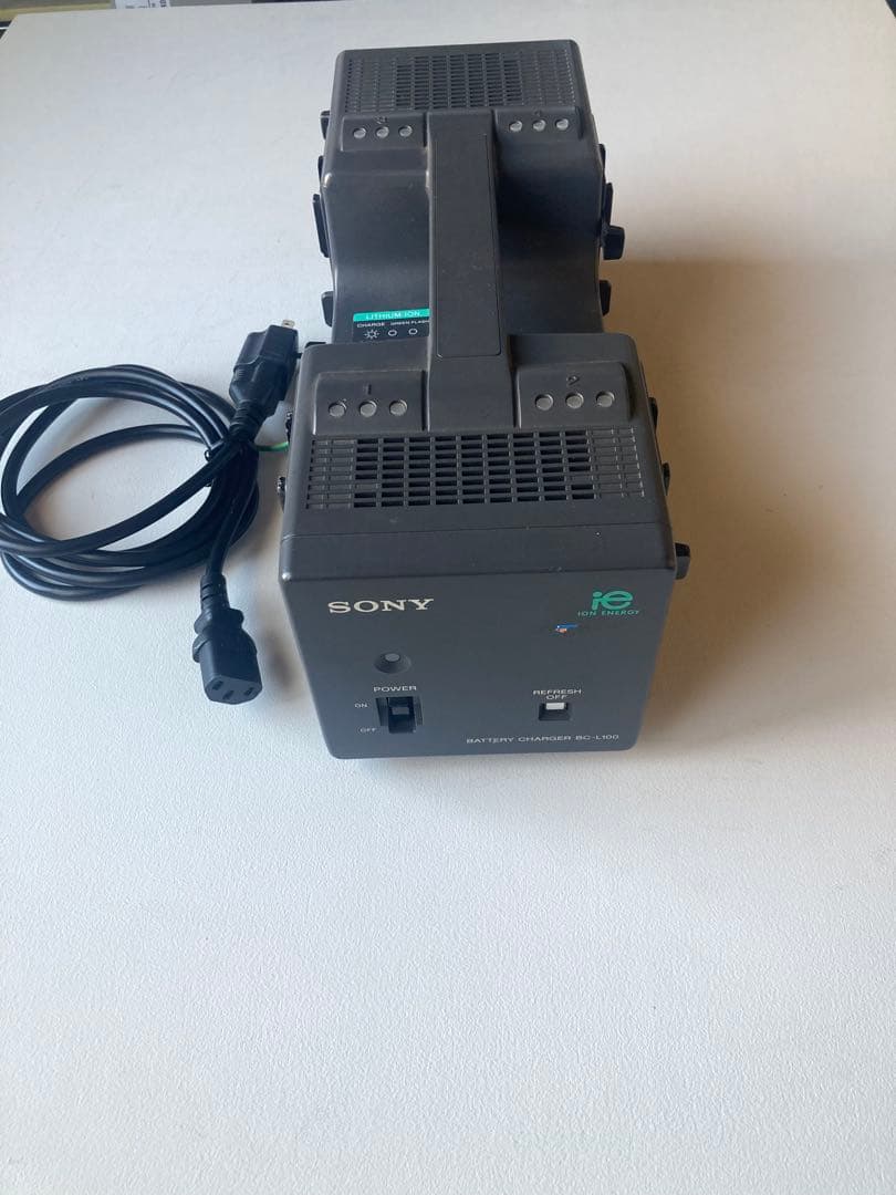 Vマウントバッテリーチャージャー　SONY BC-L100