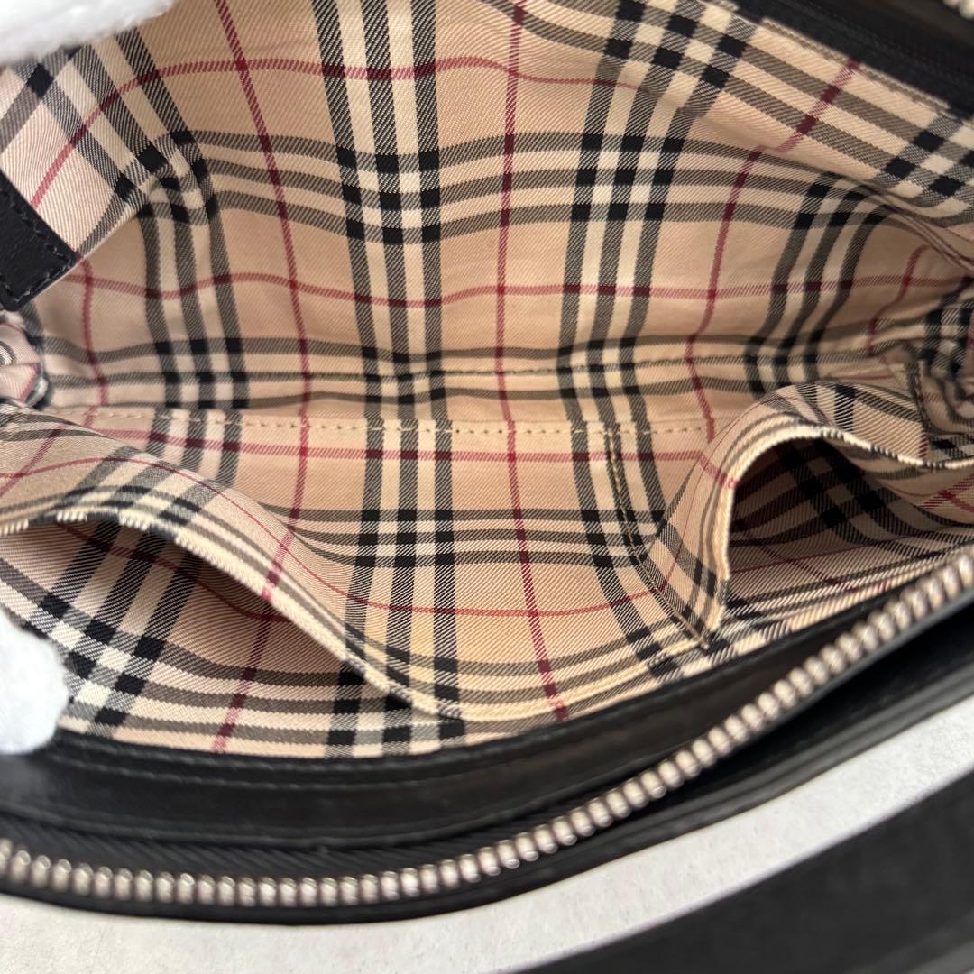 みっく Burberry leather shoulder bag