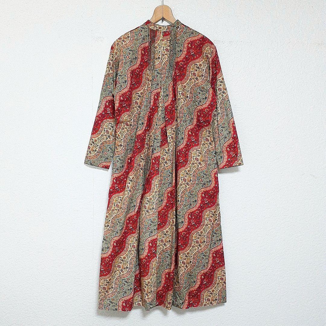 カネコイサオ くるみボタン シャツ ワンピース 花柄 ペイズリー ピンタック