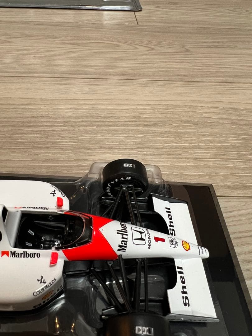 ビッグスケールF1コレクション　マクラーレンホンダMP4/6　アイルトンセナ