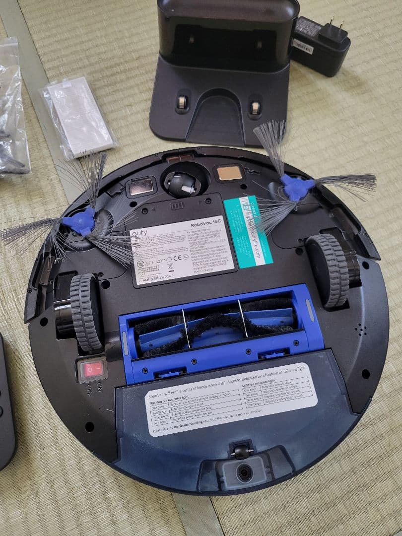 GUfy ロボット掃除機２台　RobOVac15cと11s