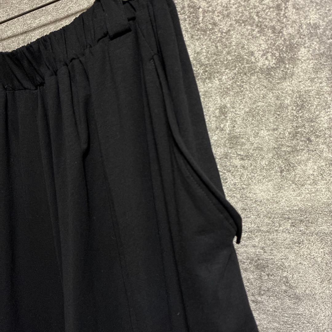 【美品】MOYURU 萌　バルーンパンツ　センソユニコ　ブラック　ゆったり