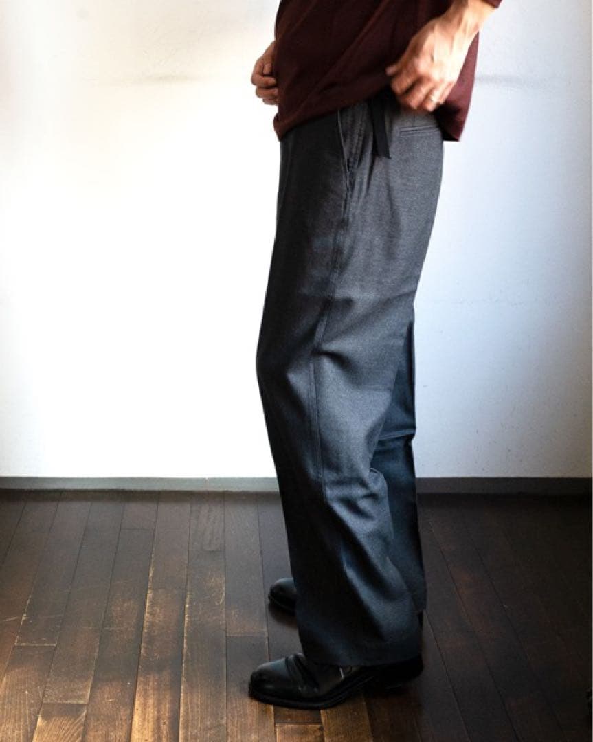 un/unbient/アン/アンビエント ライトウールサージ ワイドプルパンツ