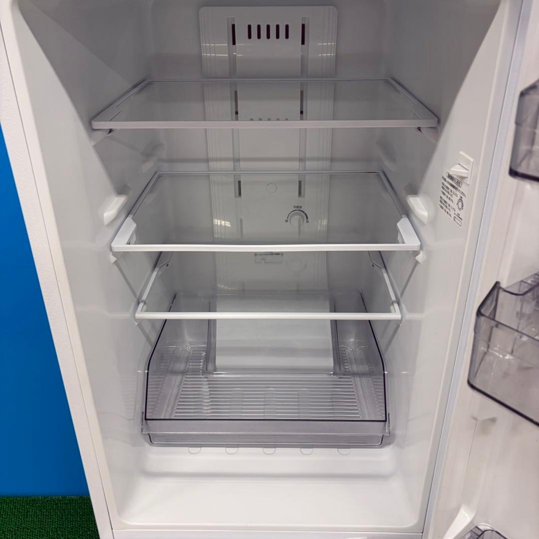 612 東芝　冷蔵庫　1人暮らし　小型　右開き　2ドア　153L 100L強