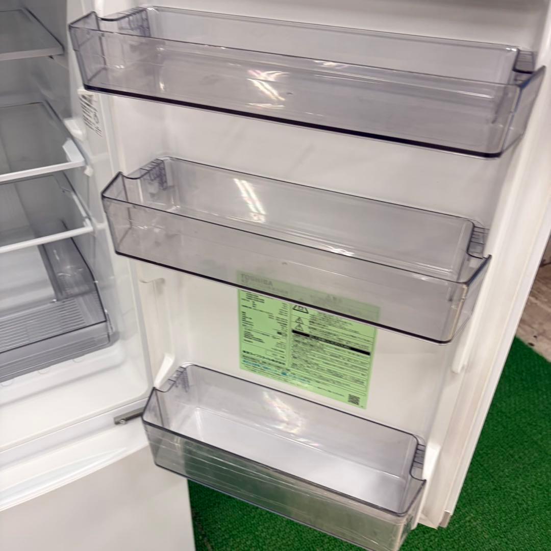 612 東芝　冷蔵庫　1人暮らし　小型　右開き　2ドア　153L 100L強