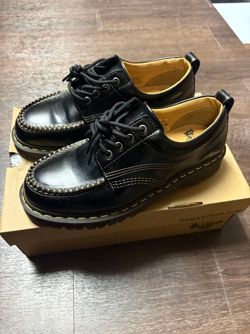 【ほぼ新品】Dr. Martens 黒 ローファー　uk8 27㌢