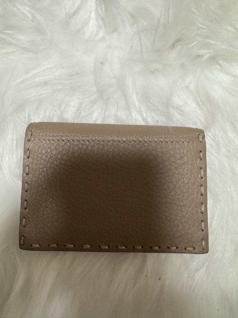 【極美品】FENDI 名刺入れ カードケース ピーカブー