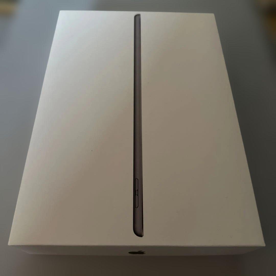 Apple iPad 本体 32GB スペースグレー（第7世代）