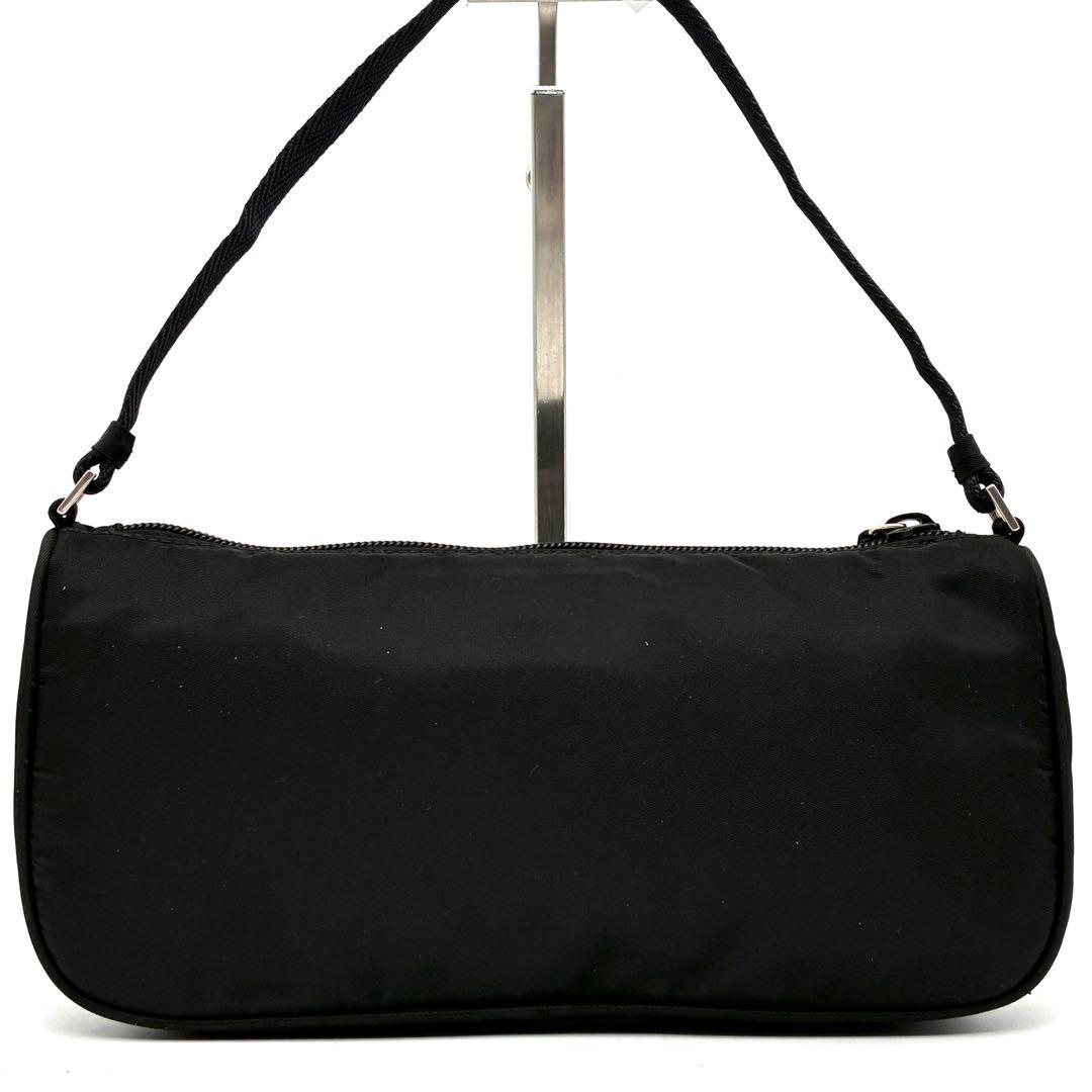 未使用保管品 プラダ アクセサリーポーチ 三角ロゴ 白タグ ハンドバッグ 黒