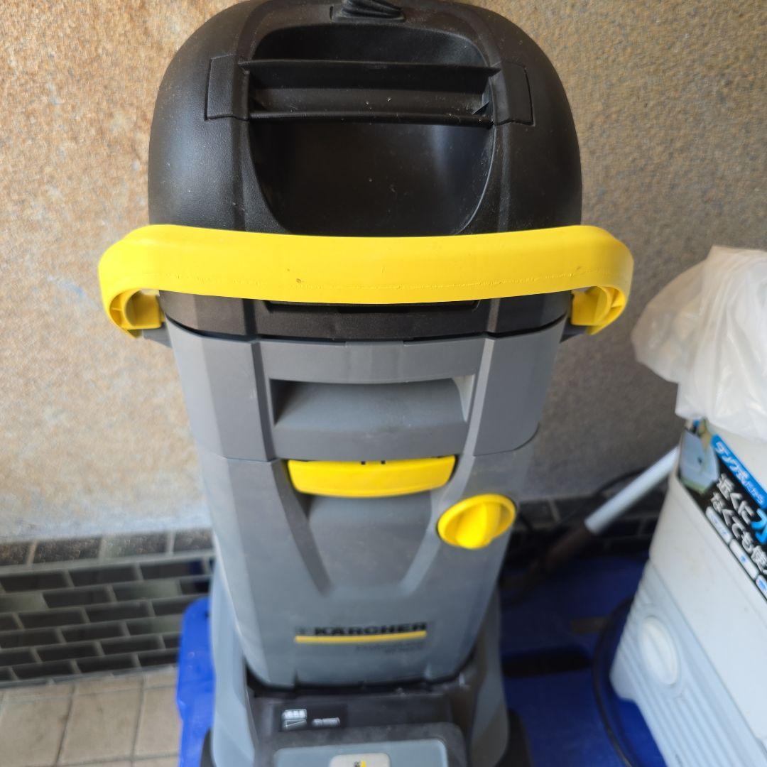 早いもの勝ち ケルヒャー業務用床洗浄機　BR30/4C BP, 動作確認済