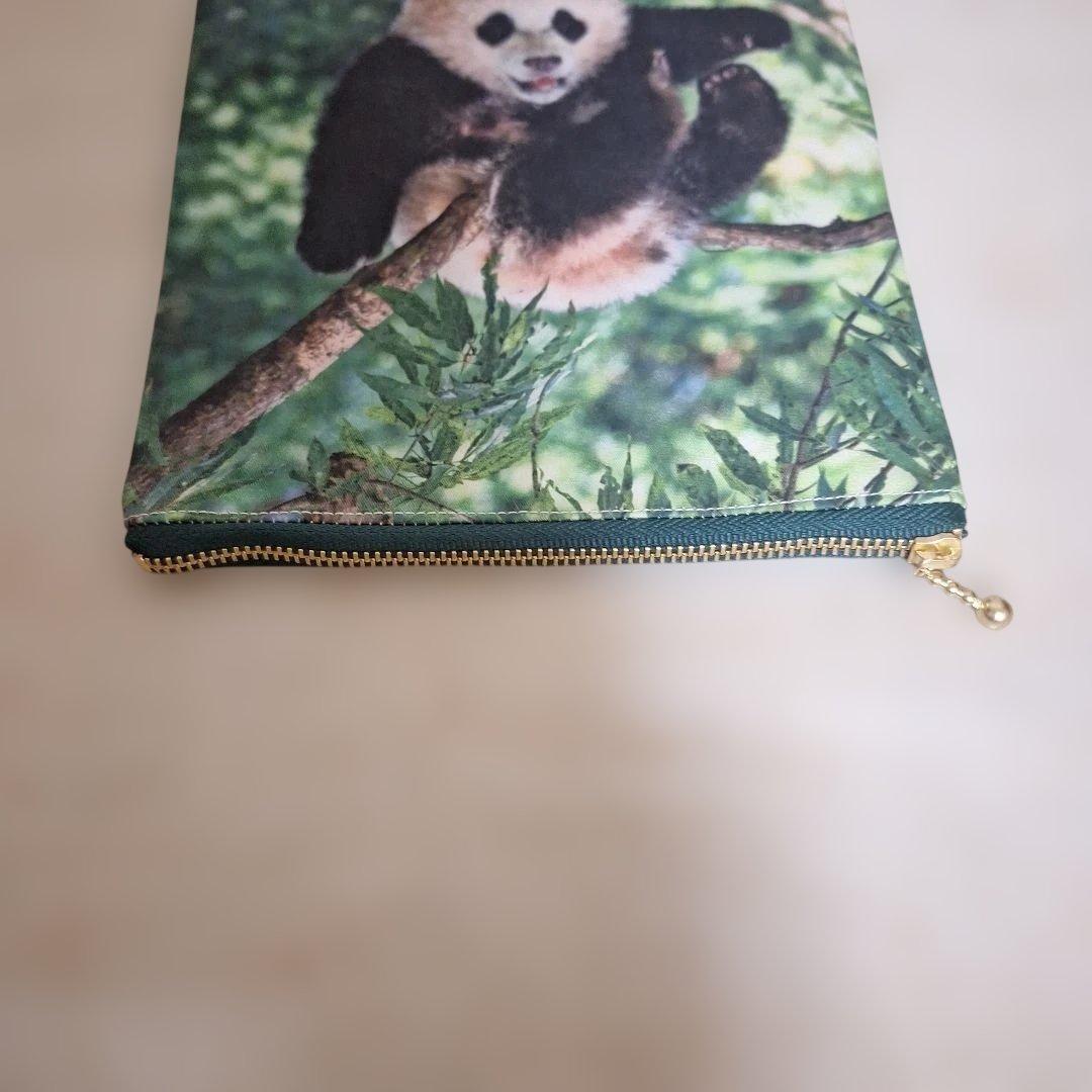 可愛いパンダパネル生地　ハンドメイド　まちなしバッグ　フラットポーチ