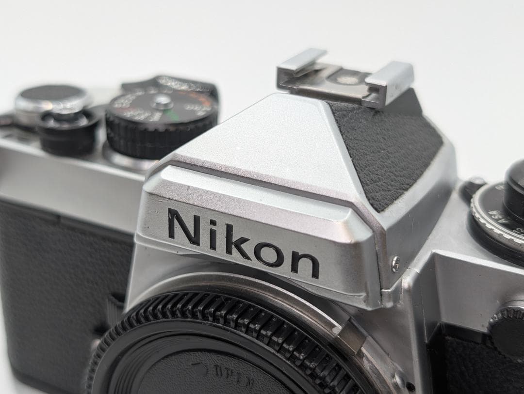 【美品完動品】Nikon FE フィルムカメラ シルバー ボディ 人気機種